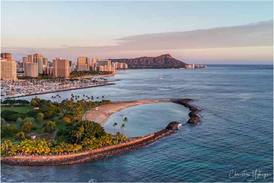 Main image Crimson Horizon