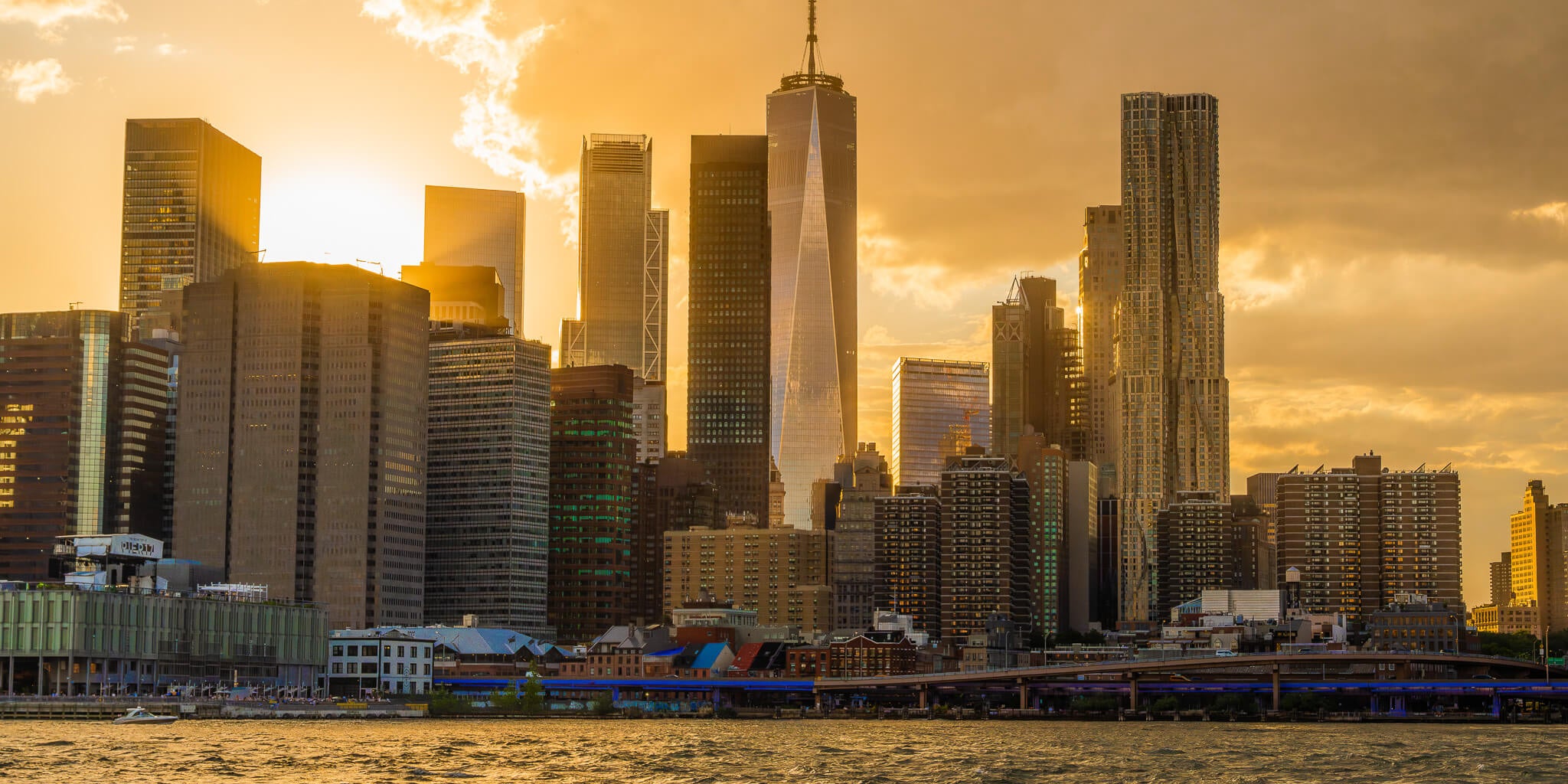 custom-slideshow-image-desktop-block_zN4Qih