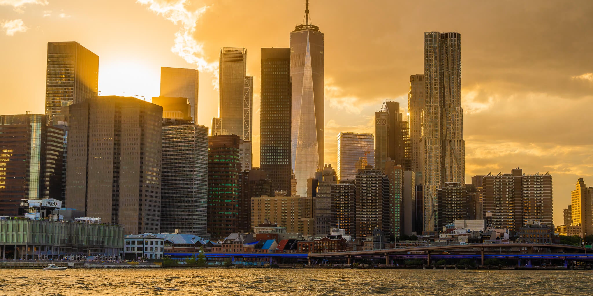 custom-slideshow-image-desktop-block_DxiGJY