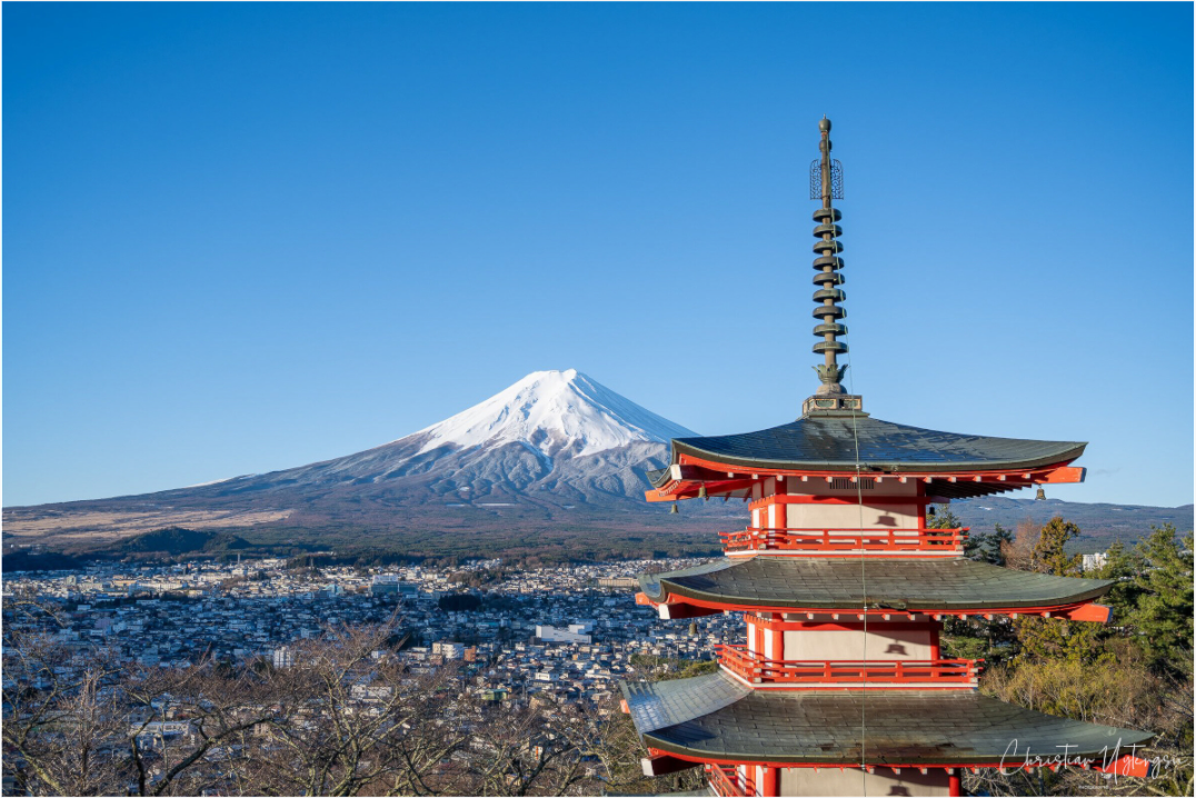 Main image Sky Cradles Fuji